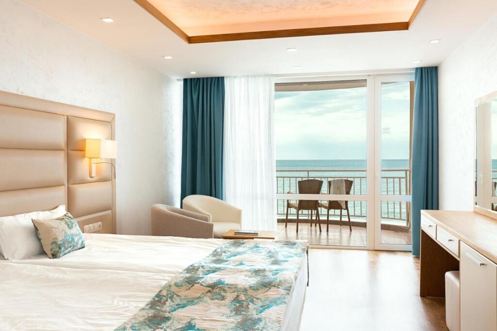  pokój w Bilyana Beach Hotel - All Inclusive, fot. booking.com, hotele w Nesebyr